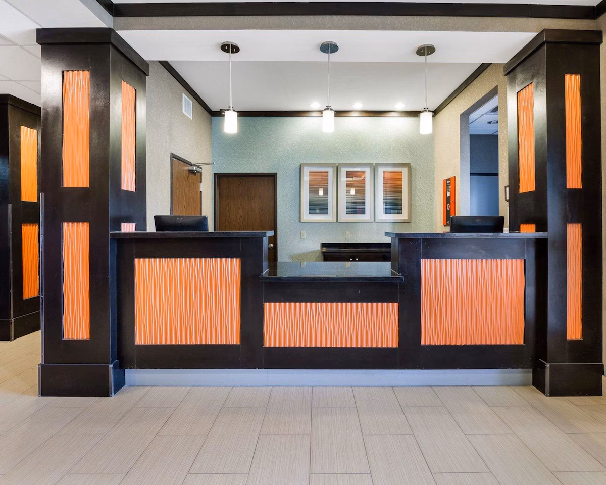 Hallmarc Studios front desk